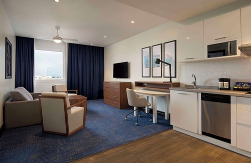 Evaristo Morales Hotel | Homewood Suites by Hilton Santo Domingo, Dominican Republic