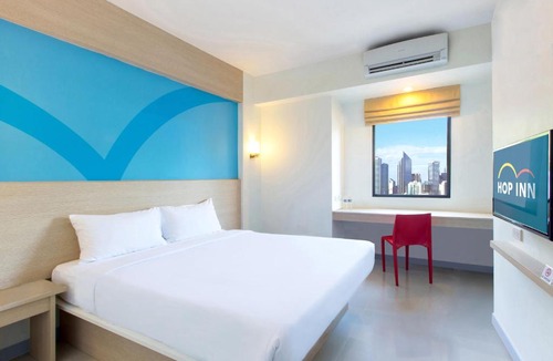 South Triangle Hotel | Hop Inn Hotel Tomas Morato Quezon City