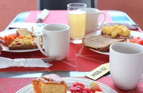 San Anton Hostel | HOSTAL SANTA BARBARA