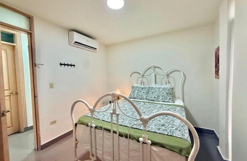 San Anton House | Hostal Santa Barbara