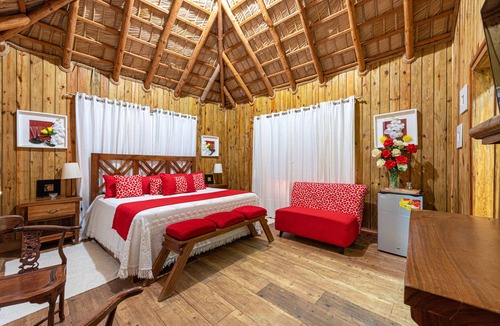 Pedernales Hotel | Hotel Vista de Aguilas Ecolodge