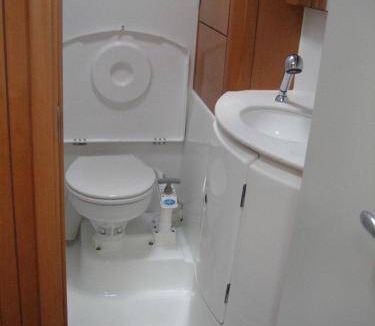 El Nido Boat Rental | Houseboat ∙ 2 guests