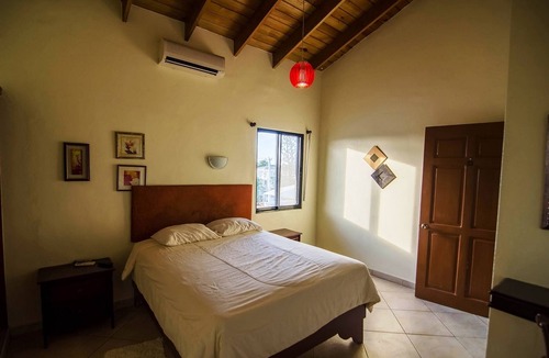 Villas Ana Maria Hotel | Inexpensive room near clubs, free breakfast, pool/AC/hot water/Cable TV/Wi-fi