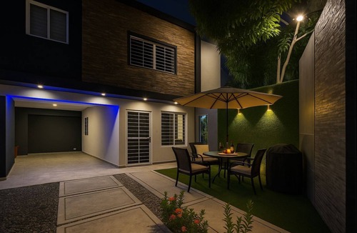Ciudad Modelo Mirador Norte Villa | ⭐ KD DreamScape - Villa with Pool - 4 Rooms + 10 Guests - Santo Domingo