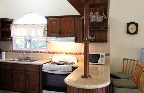 Urbanizacion Tavarez Villa | Kids-friendly gated residence with playground/tennis/basket/soccer, private pool