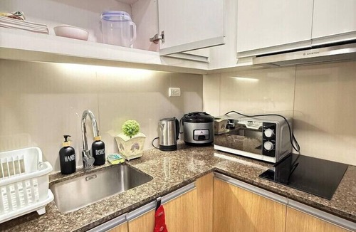 Tambo Condo | Kuya Awen's Staycation 6i