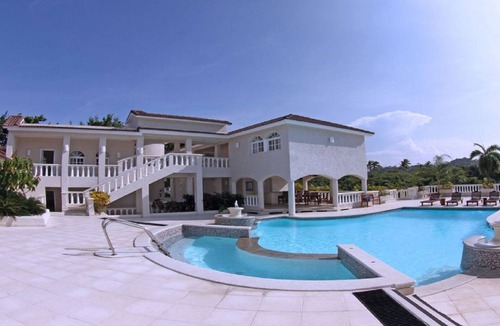 Los Brazos House | LHVC- Chairman's Circle - 6 Bed Villa- LOWEST ALL INCLUSIVE- VIP Gold Bands!