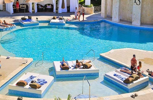 Los Brazos Apartment | LHVC-Studio Presidential Suite,Chairmans- LOWEST ALL INCLUSIVE- VIP Gold Bands