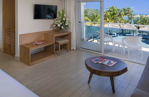 Los Brazos Resort | Lifestyle Resorts - The Tropical - Junior Suite