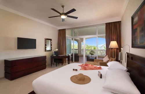 Los Maestros Hotel | LifeStyles Resort on over 2 miles of beaches! In Puerto Plata DR. Awesome Villas