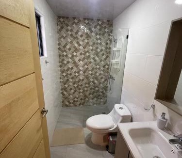 Prado Oriental Apartment | Loti Stay - Private patio-outdoor tub