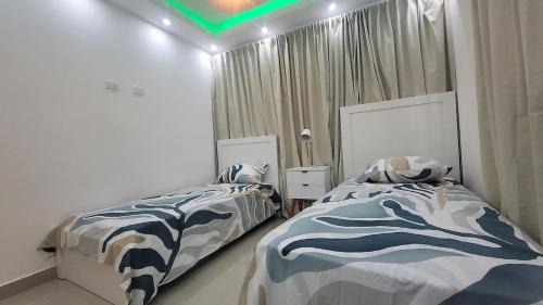 Prado Oriental Apartment | Loti Stay - Private patio-outdoor tub