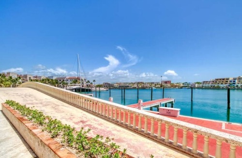 Cap Cana Marina House | Lovely 1 bedroom Loft at Fundadores Marina!