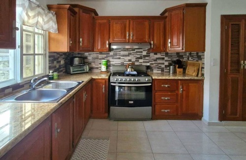 El Cortecito Condo | Lovely Spacious Condo with Pool View, Close to Beaches and Shops!