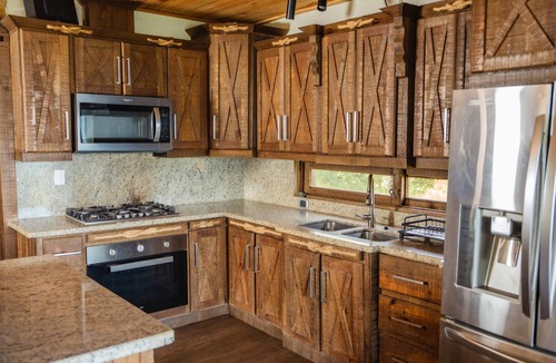 Jarabacoa Cabin | Luxurious Cabin Retreat in Las JARABACOA with Private Pool, EL RELOJ SE DETUVO