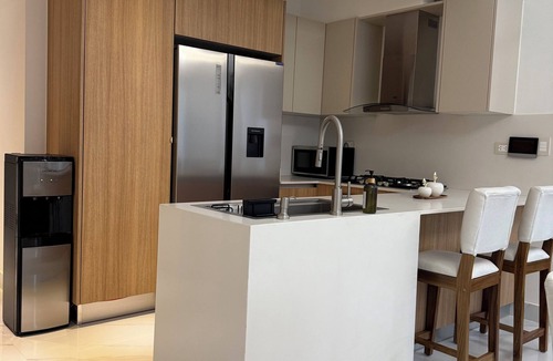 La Zurza Apartment | Luxury 2-bedroom apartment with gym and pool