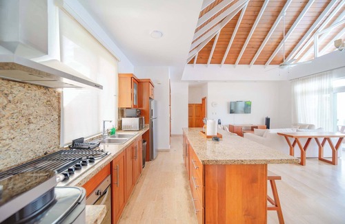 Playa Chiquita Villa | Luxury 2BR Villa next to Santa Fe