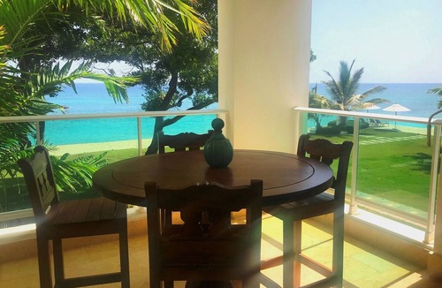 Sosua Apartment | Luxury 3BD condo right on a sandy beach, with amazing sea views!