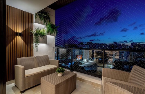 La Arboleda Condo | Luxury Downtown Stay ~ 11th FL ~ Jacuzzi, Gym, City Views @Naco
