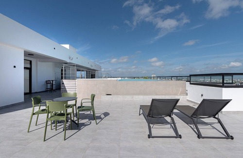 Santo Domingo Apartment | Luxury & Exclusivity 2BR in Tower with Pool & Gym