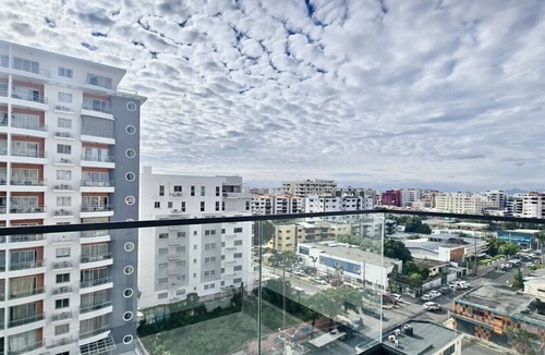 Evaristo Morales Apartment | Luxury-Infinity pool & gym-Heart of Evaristo Morales