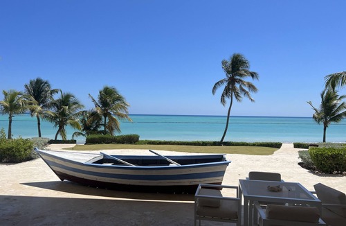 Cap Cana Marina Apartment | Luxury Marina & Beach 2 bedroom Apartment! 3 min easy WALK to the beach & pool!