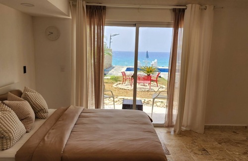 Playa Chiquita Villa | Luxury OCEAN FRONT Entire Floor Villa in Sosua cabarete Best sunset,Korean food