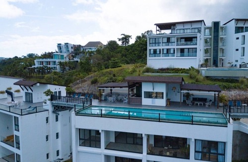 La Ceiba Apartment | Luxury Oceanview Condo w/Rooftop Infinity Pool