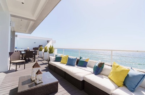 Villas Del Mar Condo | Luxury penthouse Porto bello Bellísima