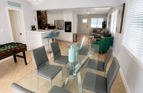 Dania Beach House | Luxury Pool Home, Near the Beach and Cruise Port