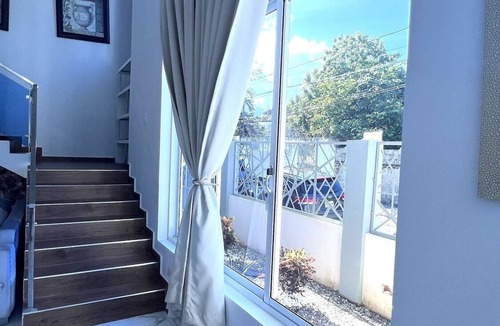 Cerro alto House | Luxury villa - Swimming Pool 4 Bed Room in City Center Puerto Plata!