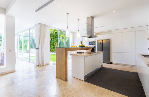 Bavaro Villa | Luxury Villa Waterfall - Pool & BBQ