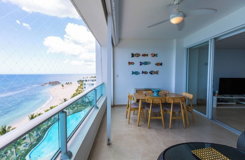 Villas Del Mar Apartment | LuxuryCondo| Beachfront| AmazingView | FastWifi