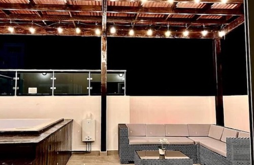 Licey al Medio House | Magnificent Pent House w/Jacuzzi