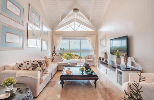Puerto Bahia Villa | Magnificent villa with ocean view in Puerto Bahia