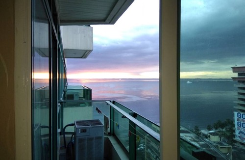 Ermita Night District Condo | Malate, Manila Baywatch Tower, Condo With Bay View