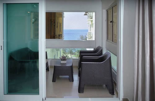 Santo Domingo Apartment | Malecon dream, Splendid air-conditioned apartment with pool and parking