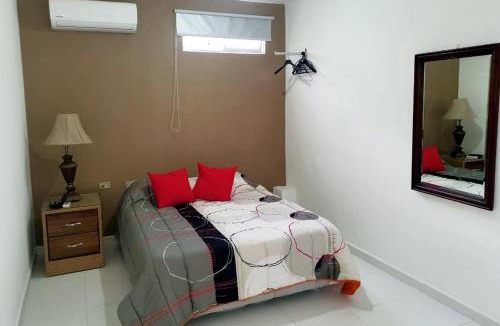 Ciudad Universitaria House | Malecon Rooms y Hotel