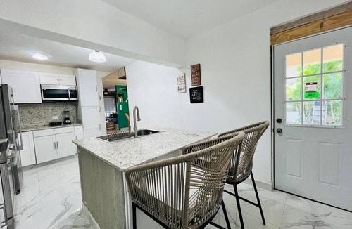 Bavaro House | Marvelous 9-bedroom house with AC in sunny Punta Cana