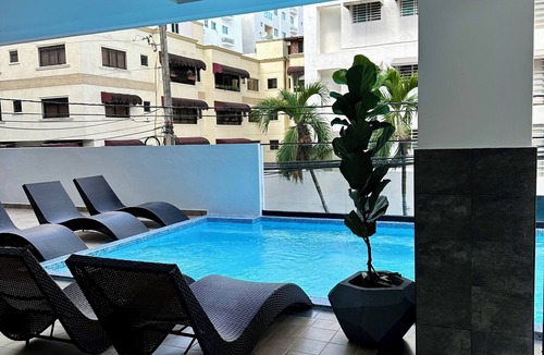 Evaristo Morales Apartment | Modern 1 Bedroom Near Ave. Churchill