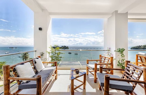 Samana Condo | Modern 2BR Oceanview Retreat w/Balcony Walk to Bay