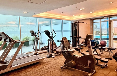 Bonifacio Global City Condo | Modern 4BR in Central BGC walk to Shangrila, St. Lukes & One Bonifacio Mall