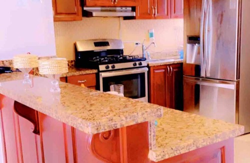 Los Maestros Condo | Modern Apartment A/C - WIFI in Touristic Location