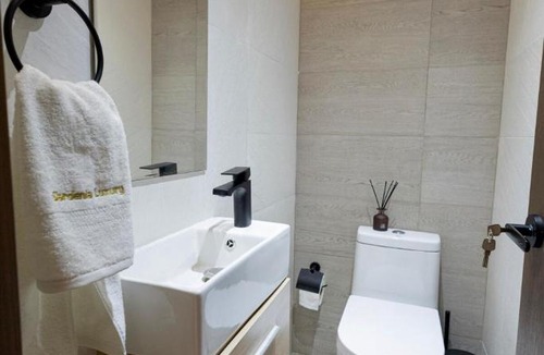 Santo Domingo Apartment | Modern Apt in Núñez de Cáceres Poo Gym