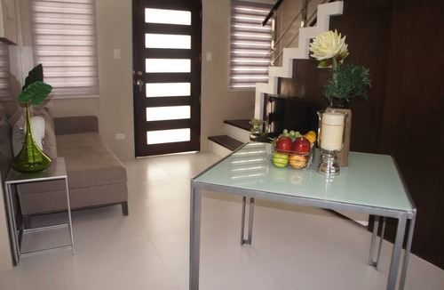 Bagumbayan Condo | Modern Condo Rental Unit