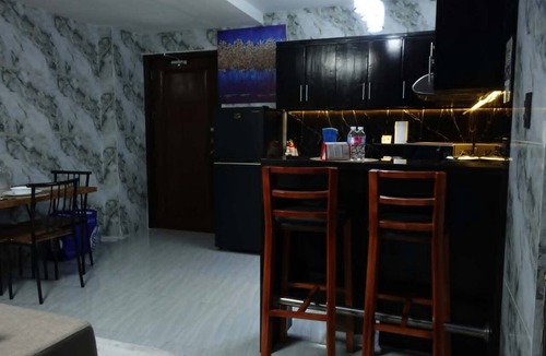 Malabanias Condo | Modern Condotel Near Clark Airport -5 mins to SM Clark and Walking street