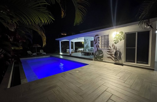 La Ceiba Villa | Modern, private villa with a wonderful pool & outdoor area.