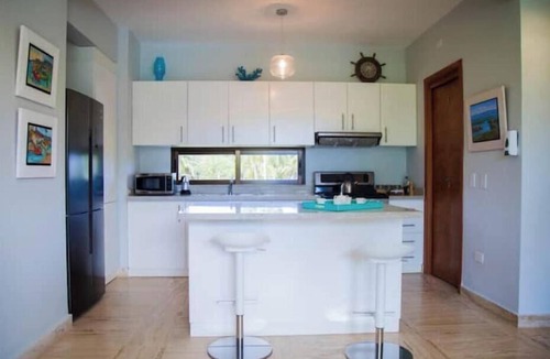 La Ceiba House | New 3 BR Penthouse at Playa Bonita P302
