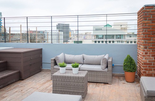 Downtown Santo Domingo Apartment | NEW 3 floors PH Loft, Private Jacuzzi,Wifi, A/C