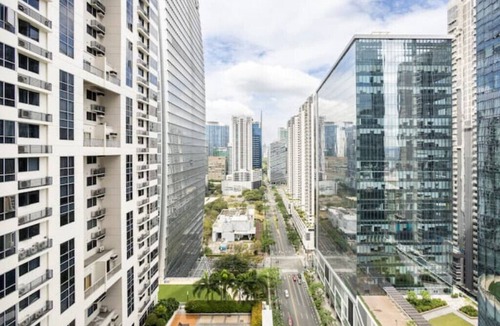 Bonifacio Global City Condo | New! Cozy 3 Bedroom at the Heart of BGC!n